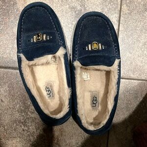 Ugg slippers
